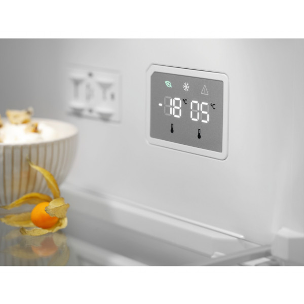 Двухкамерный холодильник Electrolux LNT7ME36K2