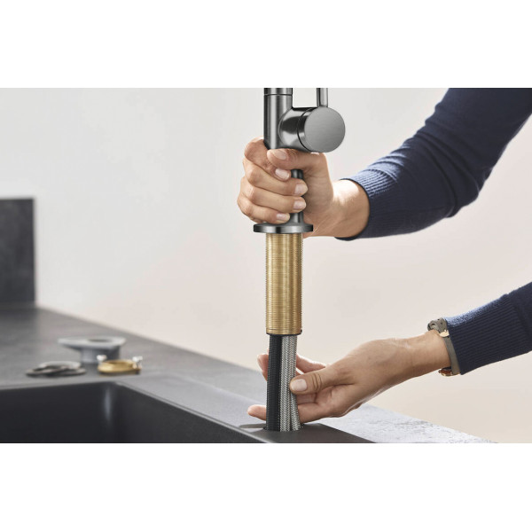 Смеситель Hansgrohe Talis 210 2jet кухонный с выдвижным изливом Sbox, черный хром шлифованный (72801340)