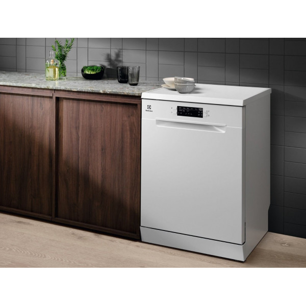 Посудомийна машина Electrolux ESA47210SW