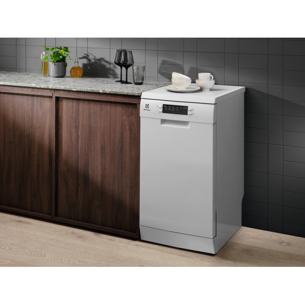 Посудомоечная машина Electrolux ESS43210SW