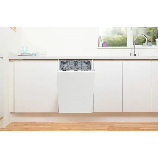 Встраиваемая посудомоечная машина Indesit DSIC3M19