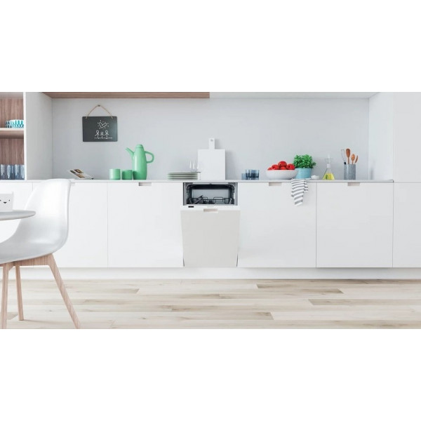 Встраиваемая посудомоечная машина Indesit DSIC3M19