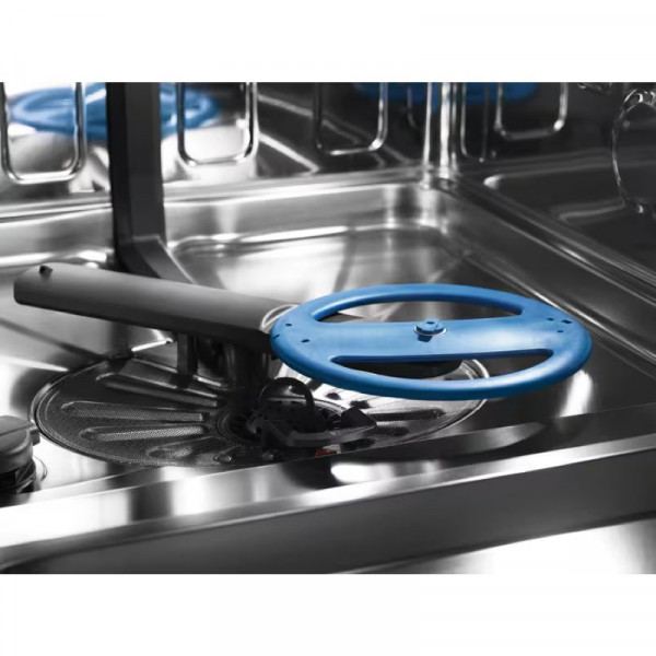 Встраиваемая посудомоечная машина Electrolux EEM48221L