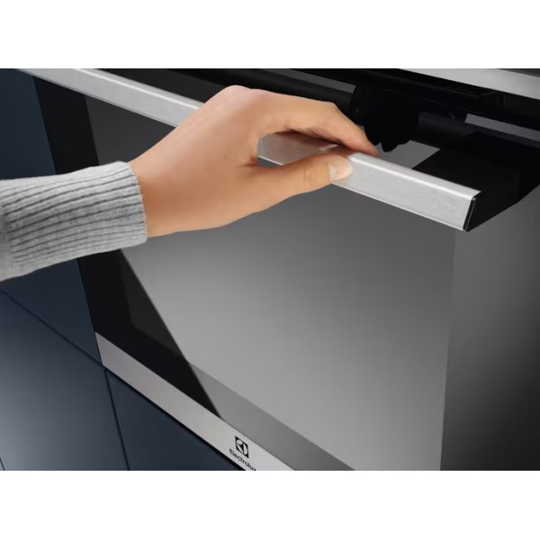 Электрический духовой шкаф Electrolux EOF5H40BX