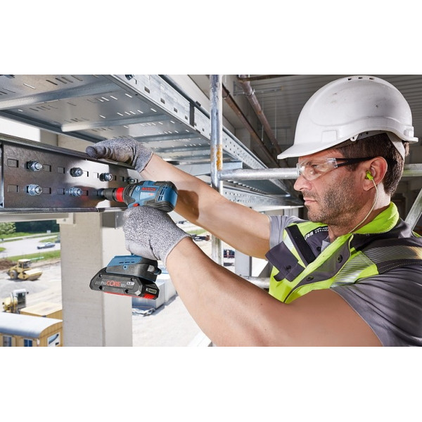 Шуруповерт Аккумуляторный ударный гайковерт Bosch Professional GDX 18V-200