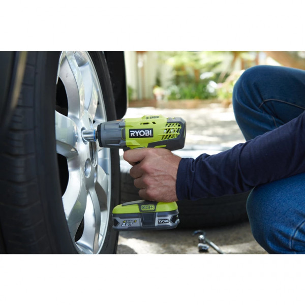 Шуруповерт Акумуляторний ударний гайковерт Ryobi ONE+ R18IW3-0
