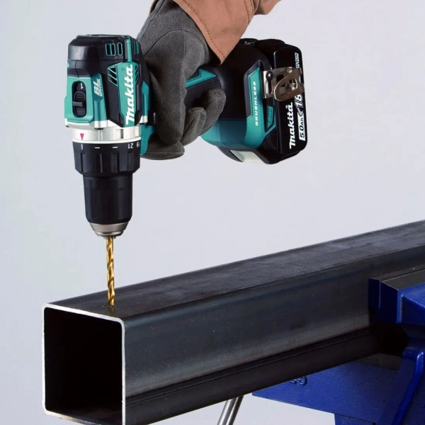 Шуруповерт Аккумуляторный дрель-шуруповерт Makita DDF484RTE