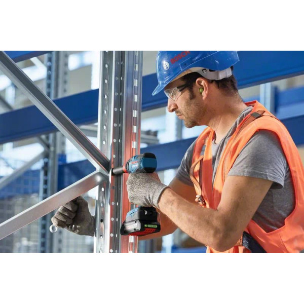 Шуруповерт Акумуляторний ударний гайковерт Bosch Professional GDX 18V-200 C