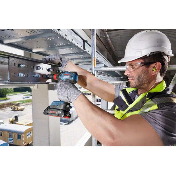 Шуруповерт Акумуляторний ударний гайковерт Bosch Professional GDX 18V-200 C