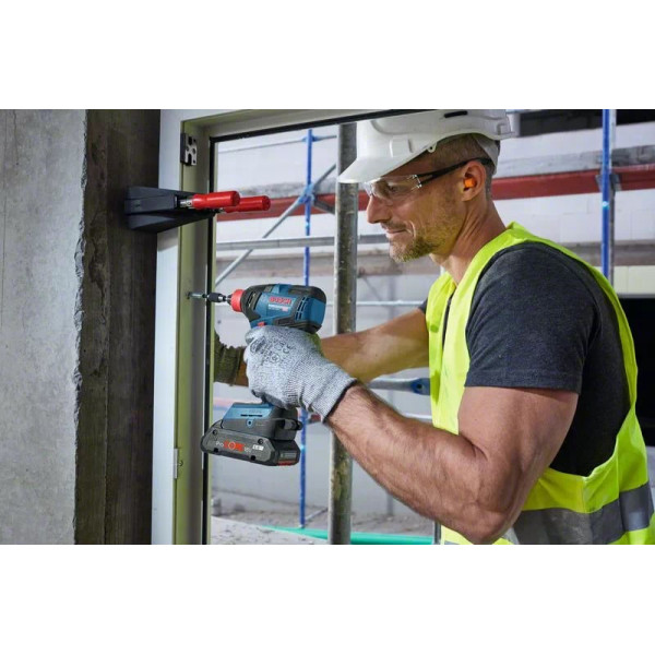 Шуруповерт Акумуляторний ударний гайковерт Bosch Professional GDX 18V-200 C