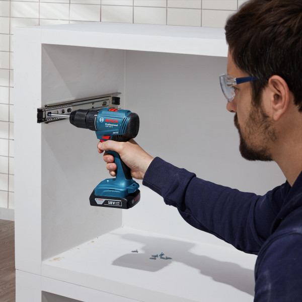 Шуруповерт Аккумуляторный дрель-шуруповерт Bosch Professional GSR 185-LI