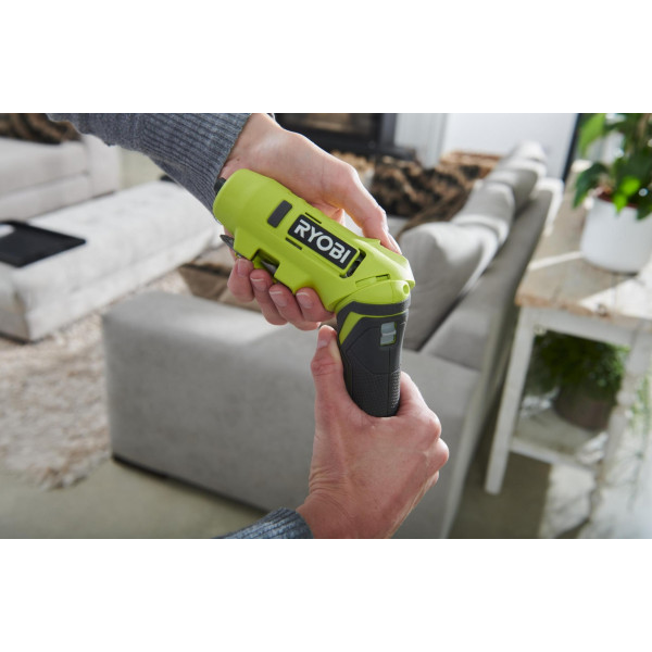 Шуруповерт Аккумуляторная отвертка Ryobi USB Lithium RSDP4-120G