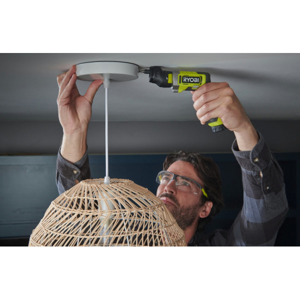 Шуруповерт Аккумуляторная отвертка Ryobi USB Lithium RSD4-120T