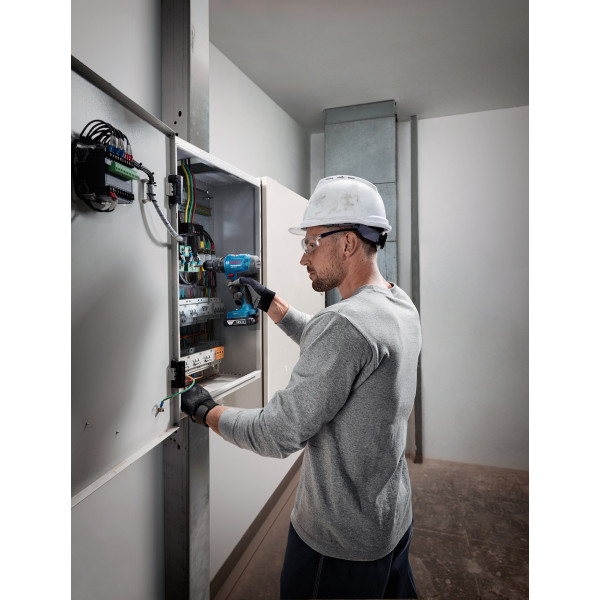 Шуруповерт Аккумуляторный ударная дрель-шуруповерт Bosch Professional GSB 183-LI