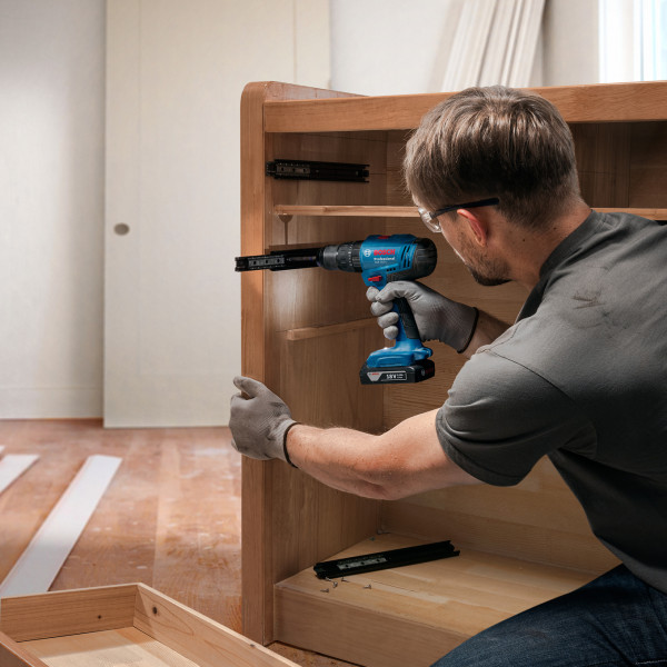 Шуруповерт Аккумуляторный ударная дрель-шуруповерт Bosch Professional GSB 183-LI