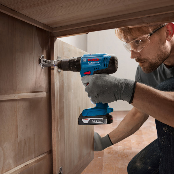 Шуруповерт Аккумуляторный ударная дрель-шуруповерт Bosch Professional GSB 183-LI