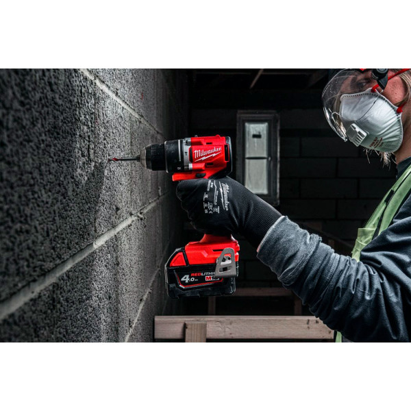 Шуруповерт Аккумуляторный ударная дрель-шуруповерт Milwaukee М18 BLPDRC-422С