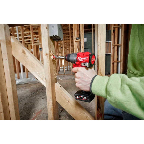 Шуруповерт Аккумуляторный дрель-шуруповерт Milwaukee M12 FDD2-0