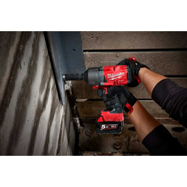 Шуруповерт Акумуляторний ударний гайковерт Milwaukee M18 ONEFHIWF34-502X