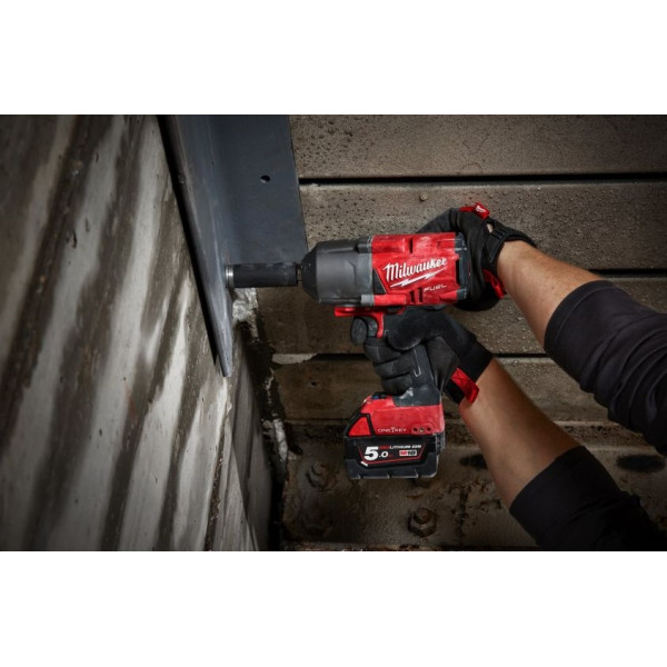 Шуруповерт Аккумуляторный ударный гайковерт Milwaukee M18 ONEFHIWF34-0X