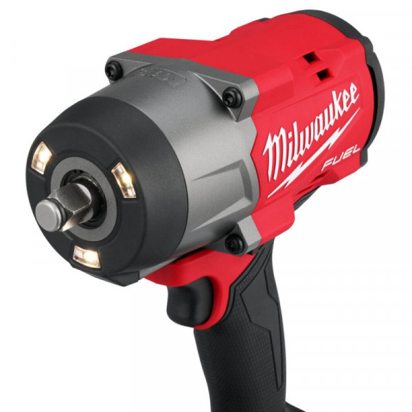 Шуруповерт Аккумуляторный ударный гайковерт Milwaukee M18 FHIW2F12-502X