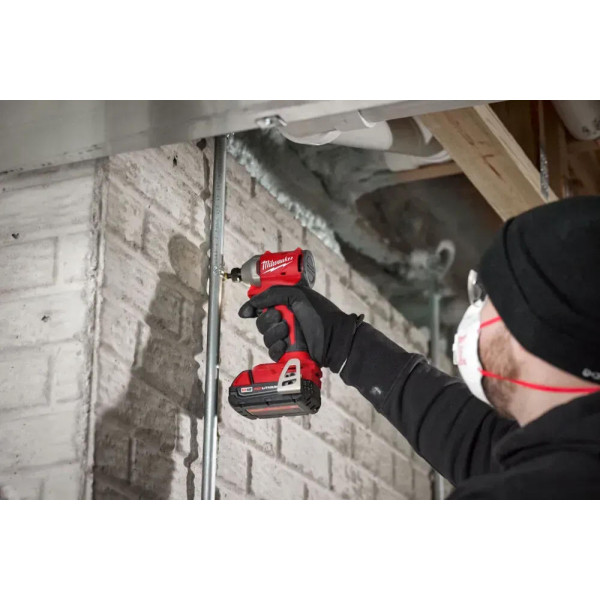 Шуруповерт Аккумуляторный ударный винтоверт Milwaukee M18 BLIDR-0X