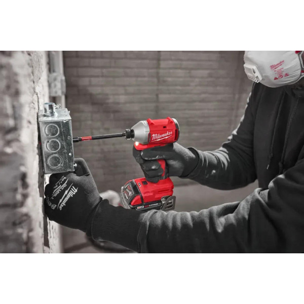 Шуруповерт Аккумуляторный ударный винтоверт Milwaukee M18 BLIDR-0X