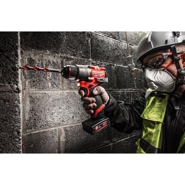 Шуруповерт Набор аккумуляторного инструмента Milwaukee M12 FPP2A2-402X шурупокрут-дриль M12 FPD2-0 гвинтоверт M12 FID2-0 акб М12 2х4А·год ЗП C12C кейс