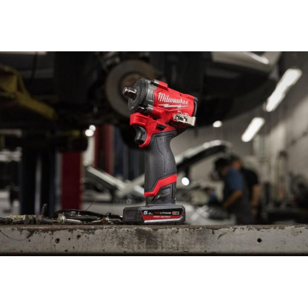 Шуруповерт Аккумуляторный ударный гайковерт Milwaukee M12 FCIWF12G3-502X