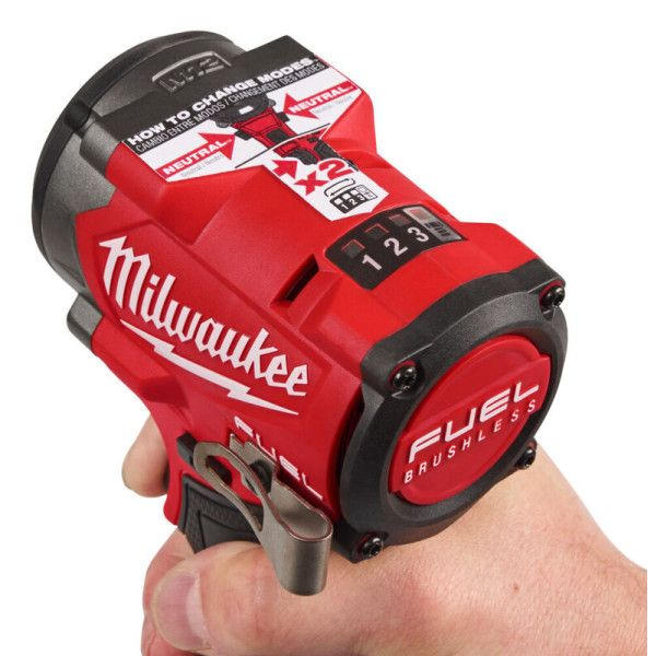 Шуруповерт Аккумуляторный ударный гайковерт Milwaukee M12 FCIWF12G3-502X