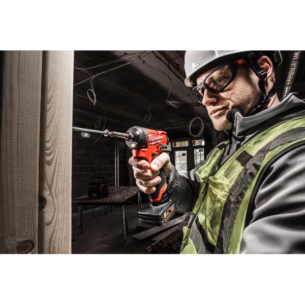 Шуруповерт Аккумуляторный ударный винтоверт Milwaukee M12 FID2-202X