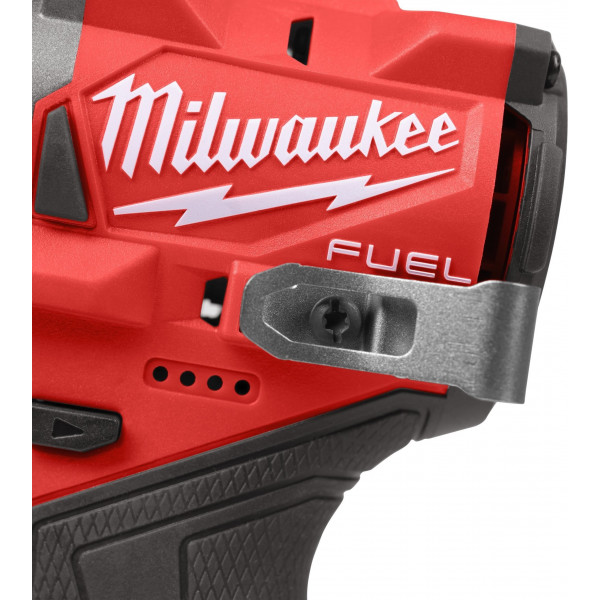 Шуруповерт Аккумуляторный ударный винтоверт Milwaukee M12 FID2-202X