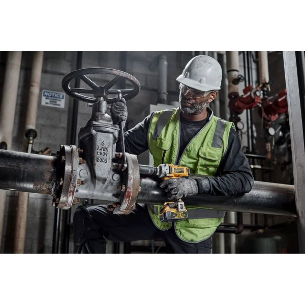 Шуруповерт Акумуляторний ударний гайковерт DeWALT DCF892P2T