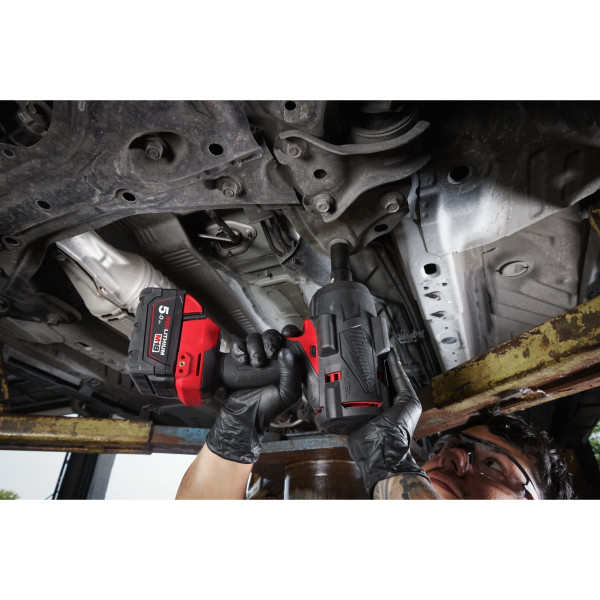 Шуруповерт Аккумуляторный ударный гайковерт Milwaukee M18 FHIW2F12-0X
