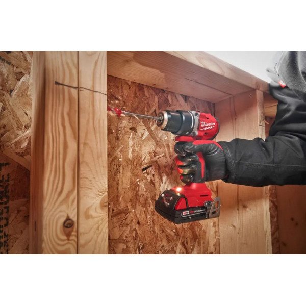 Шуруповерт Аккумуляторный дрель-шуруповерт Milwaukee M18 BLDDRC-202C