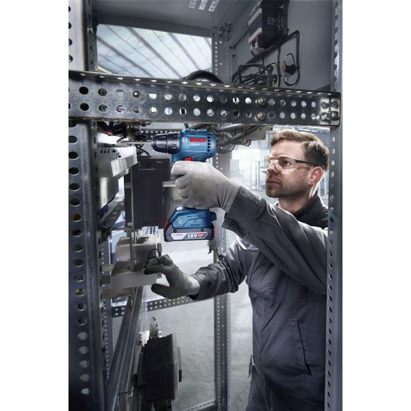 Шуруповерт Аккумуляторный дрель-шуруповерт Bosch ISR 18V-30P+