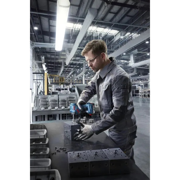 Шуруповерт Аккумуляторный дрель-шуруповерт Bosch ISR 18V-30 PHX