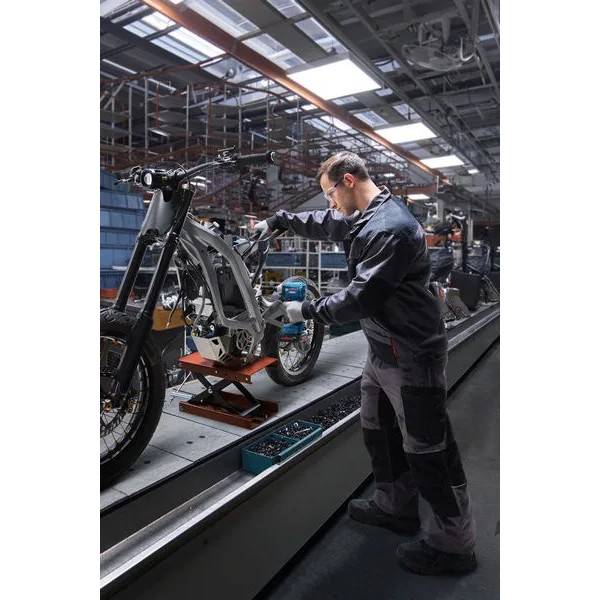Шуруповерт Акумуляторний ударний гайковерт Bosch IDS 18V-200T