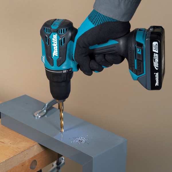 Шуруповерт Аккумуляторный дрель-шуруповерт Makita DDF490WV