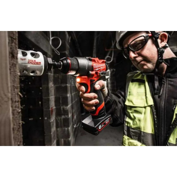 Шуруповерт Акумуляторний дриль-шуруповерт Milwaukee M12 FDD2-402X