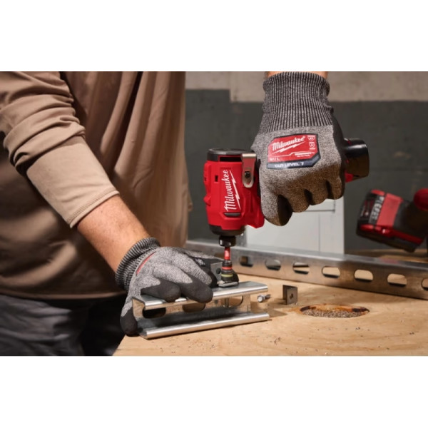 Шуруповерт Акумуляторний ударний гвинтоверт Milwaukee M12 BLIDRC-202C