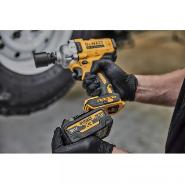 Шуруповерт Аккумуляторный ударный гайковерт DeWALT DCF891N