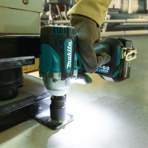 Шуруповерт Акумуляторний ударний гайковерт Makita DTW301Z LXT