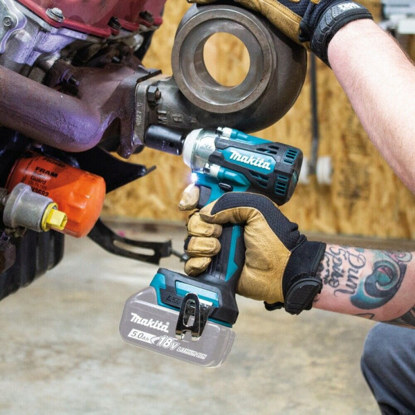 Шуруповерт Акумуляторний ударний гайковерт Makita DTW301Z LXT