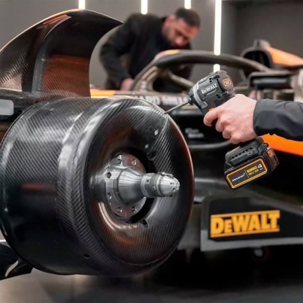Шуруповерт Аккумуляторный ударная дрель-шуруповерт DeWALT DCF85MM2T