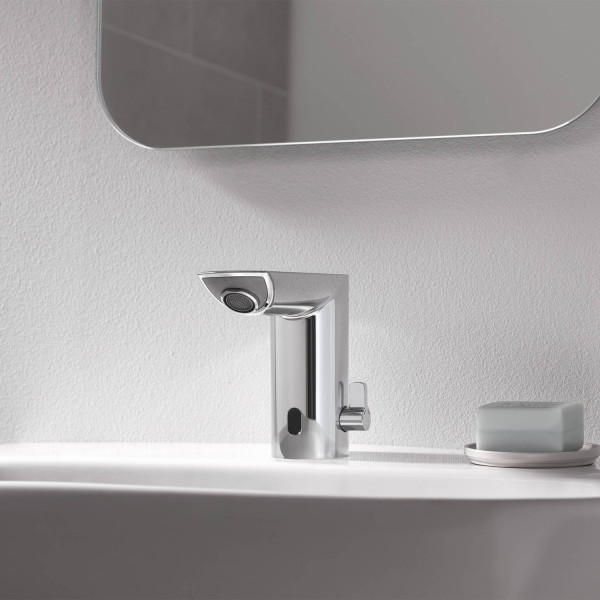 Смеситель бесконтактный для раковины Grohe Bau Cosmopolitan E 36451000