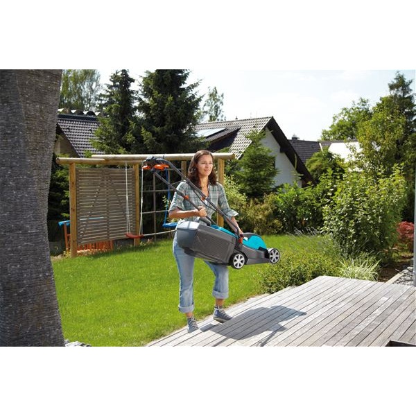 Газонокосарка Gardena Power Max 32E