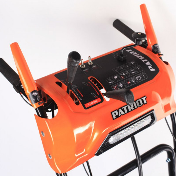 Снігоприбиральник Patriot PRO 881 E