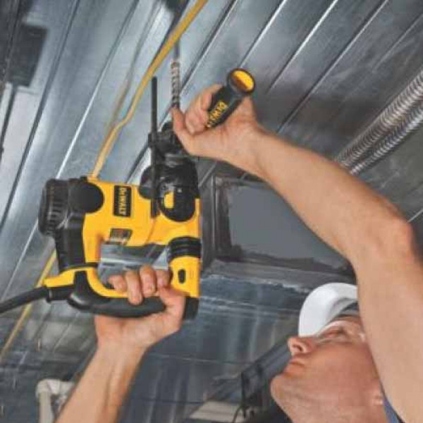 Перфоратор DeWalt D25323K