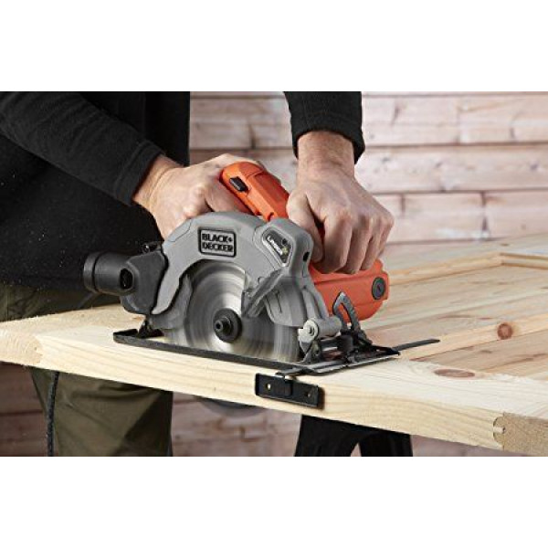 Дисковая пила Black&Decker CS1250L